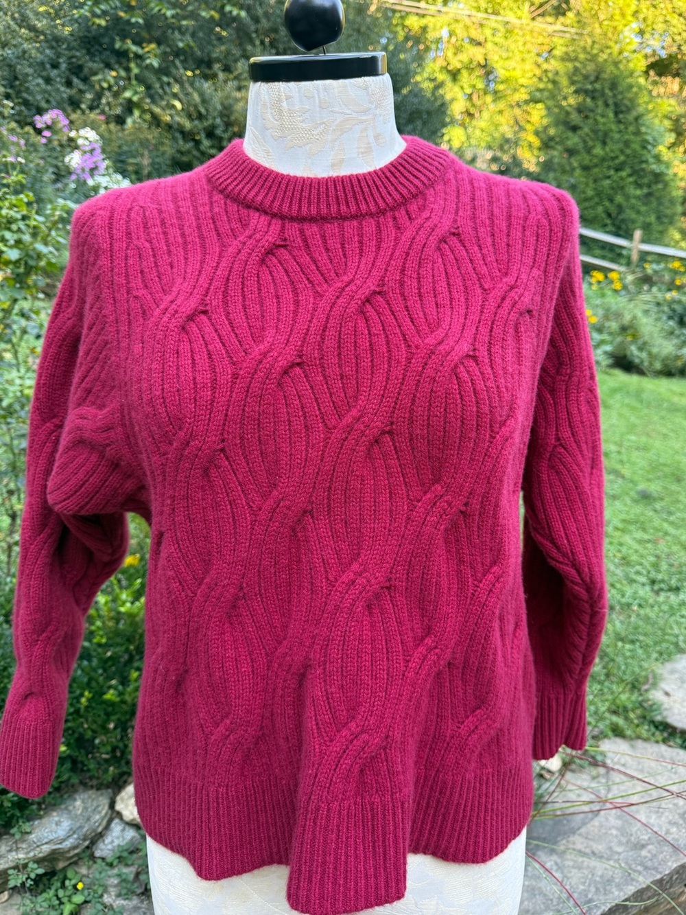 LL Bean Signature Women's Large 100% Cashmere Cable Sweater Burgundy